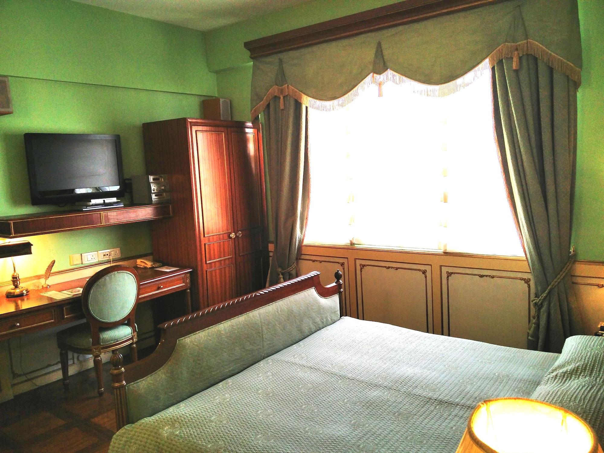 The Gordon House Hotel, Colaba Mumbai Dış mekan fotoğraf