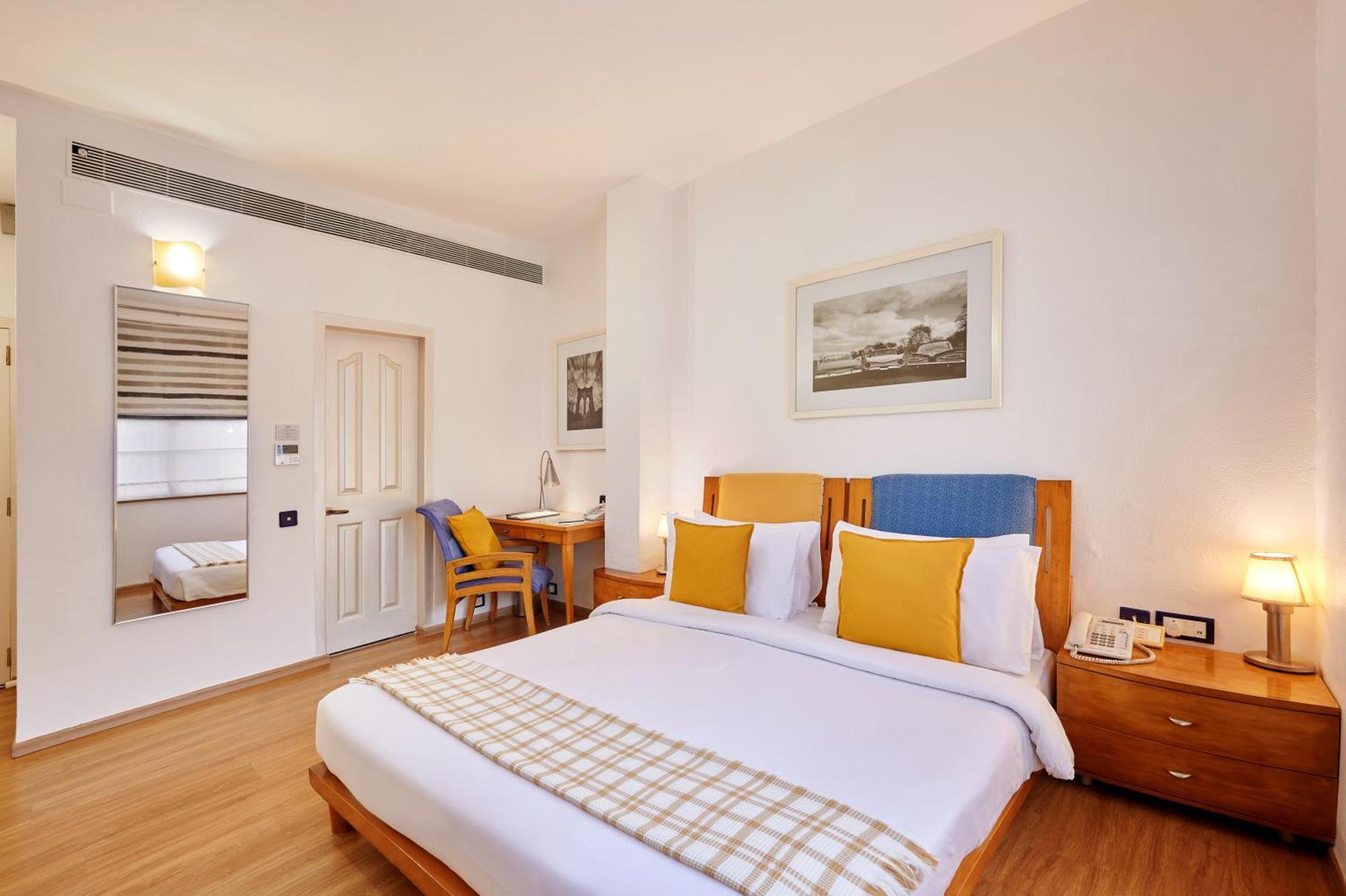 The Gordon House Hotel, Colaba Mumbai Dış mekan fotoğraf