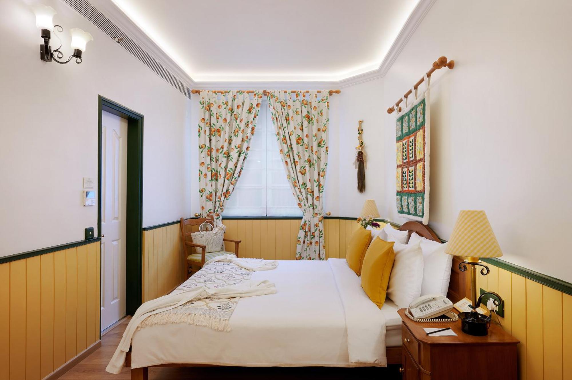 The Gordon House Hotel, Colaba Mumbai Dış mekan fotoğraf